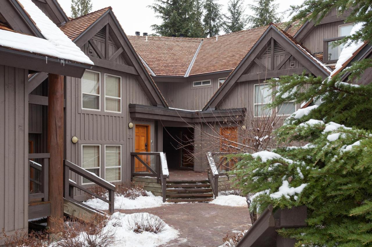 וויסטלר Painted Cliff 11 | Dog Friendly! Ski-In Ski-Out Benchlands Townhome W/ Hot Tub & Fireplace מראה חיצוני תמונה